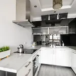 Aparthotel Night Gieldowa 4*