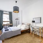Night Gieldowa Aparthotel 4*