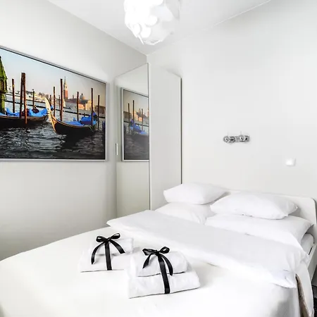 Lägenhetshotell Night Gieldowa 4*