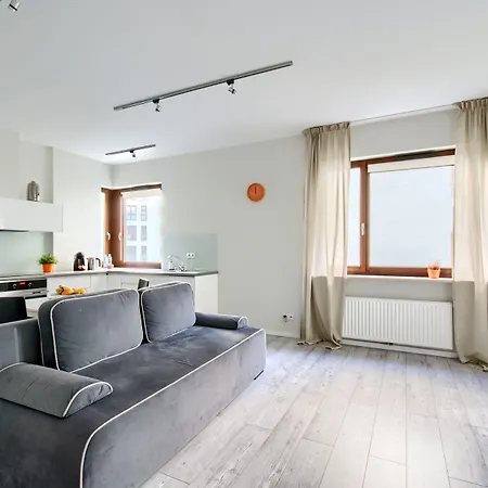 Night Gieldowa アパートホテル 4*