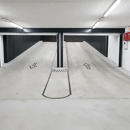 Night Gieldowa شقة فندقية وارسو