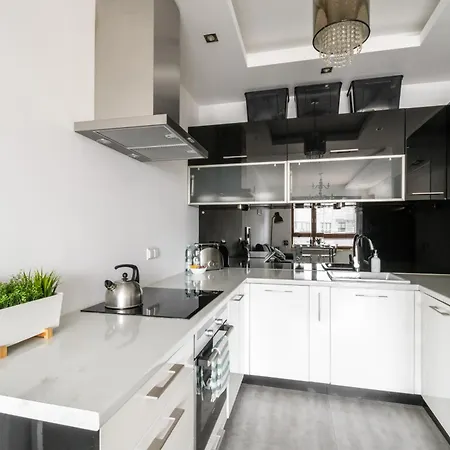 شقة فندقية Night Gieldowa 4*