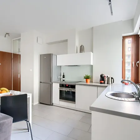 Night Gieldowa وارسو