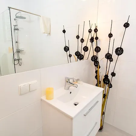 Night Gieldowa Varşova