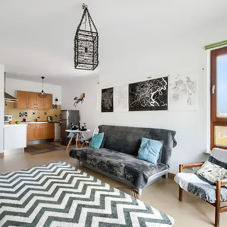 Night Gieldowa 4* Varşova